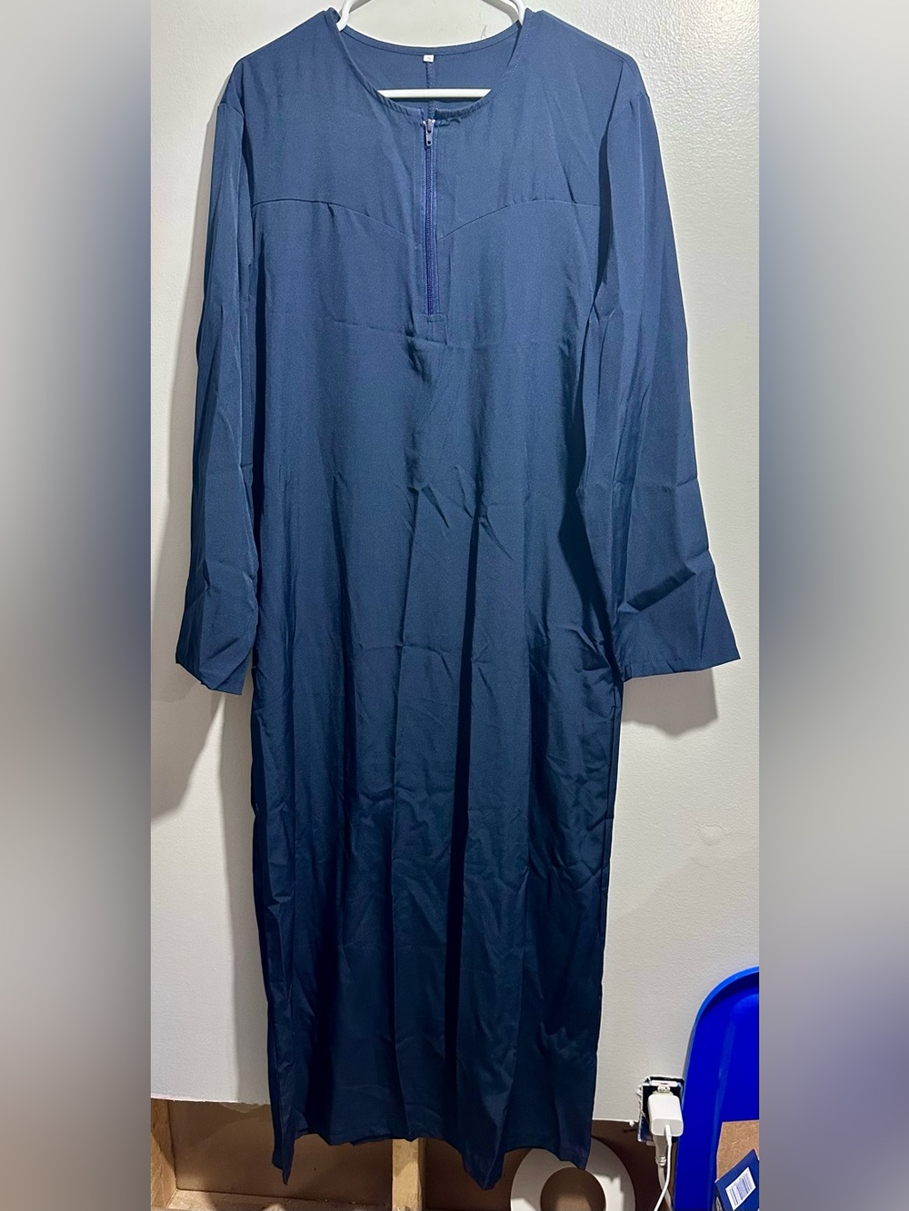 Long Sleeve Navy Maxi Dress Robe Front Zip Size S (1477)